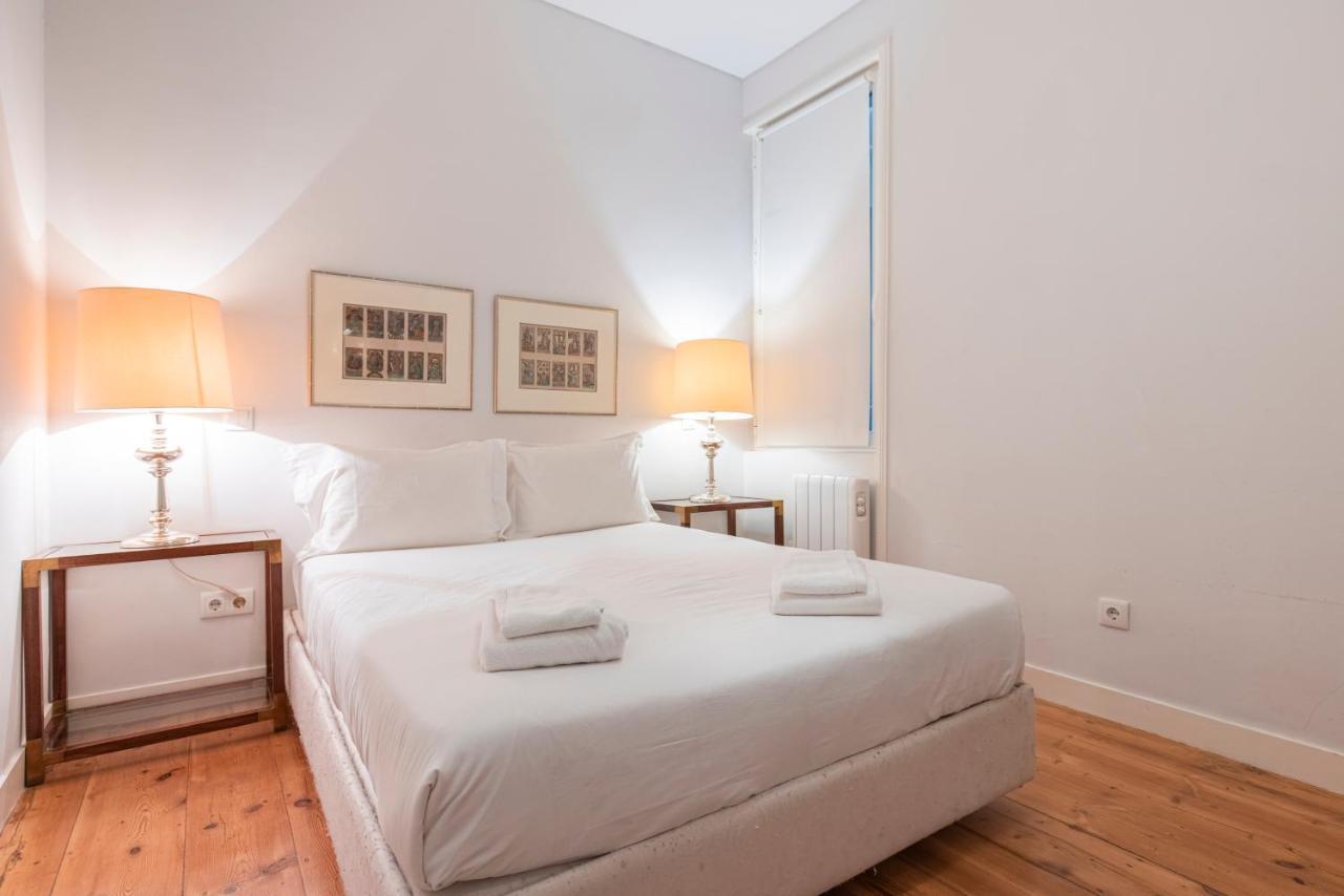 Castelo Design Aparment W/ Balcony & Super View By Lovelystay Lisbon Exterior photo