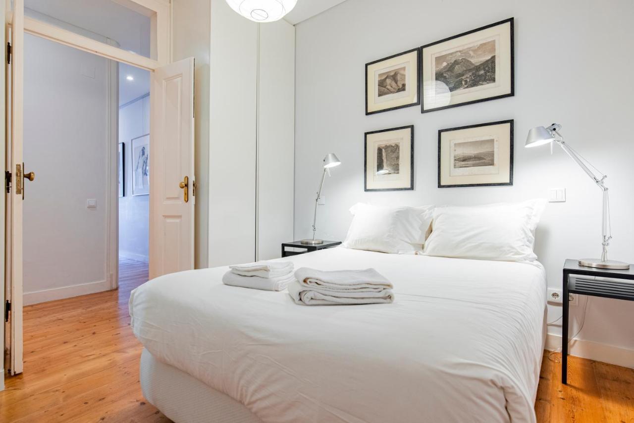 Castelo Design Aparment W/ Balcony & Super View By Lovelystay Lisbon Exterior photo