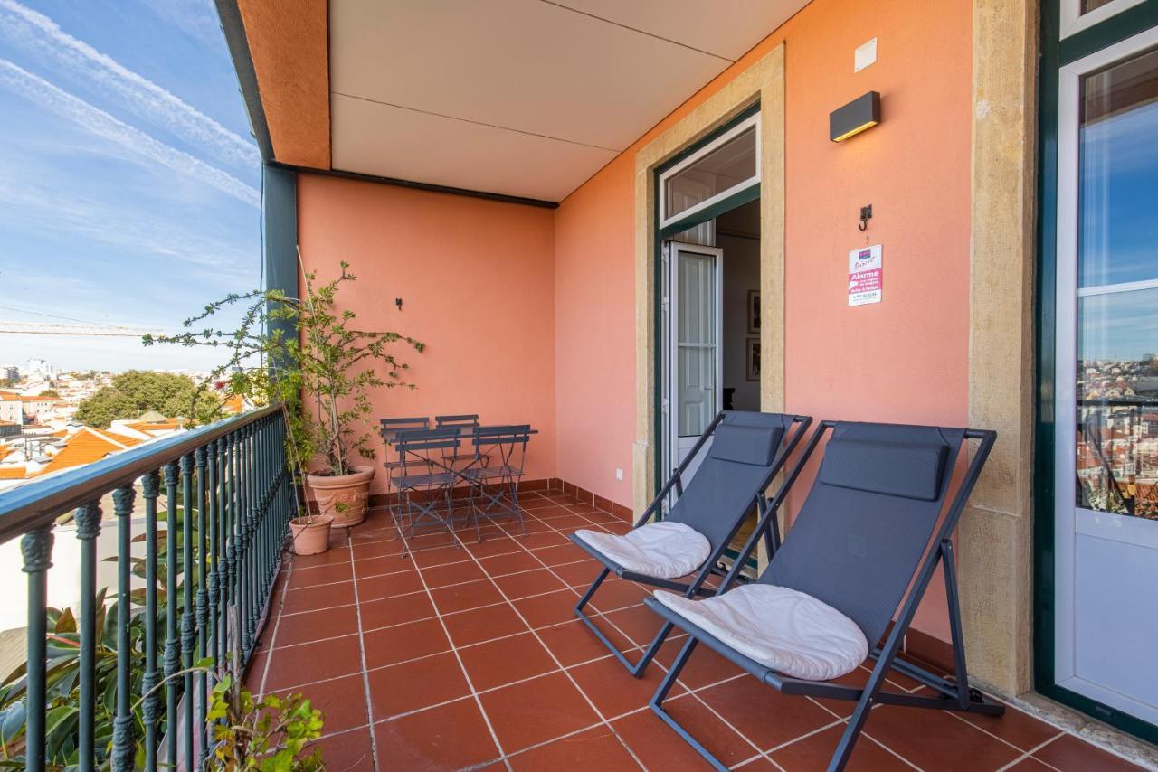 Castelo Design Aparment W/ Balcony & Super View By Lovelystay Lisbon Exterior photo